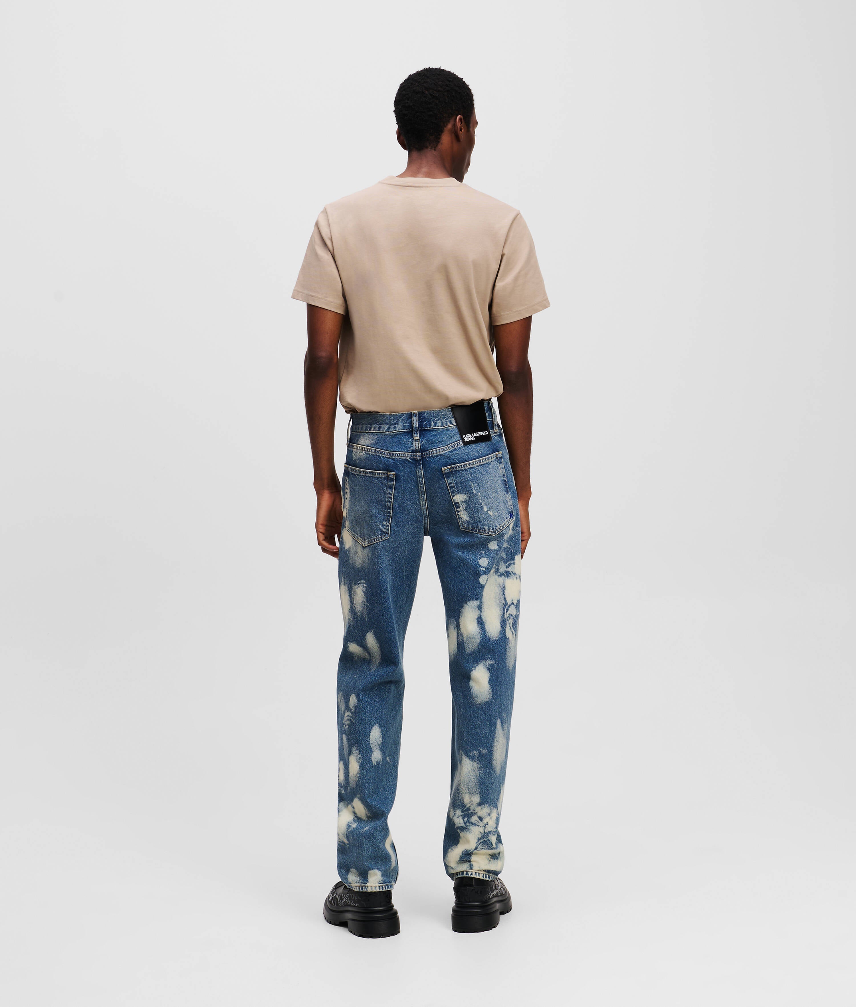 BLEACHED STRAIGHT JEANS